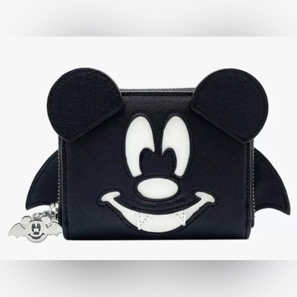 Loungefly Disney Mickey Mouse Bat Glow In The Dark Wallet Exclusive NEW